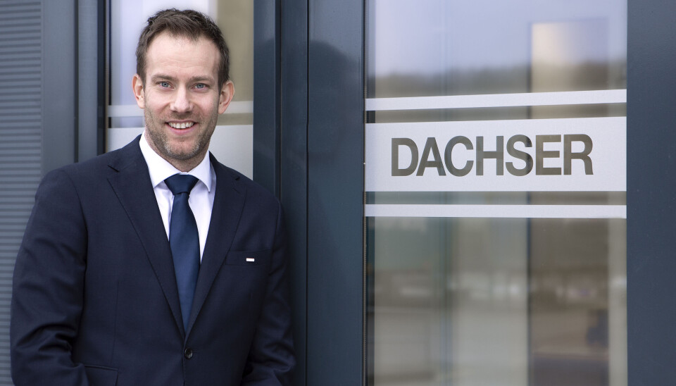 Salgssjef Benjamin Fjellheim gleder seg over å kunne tilby soldrevet transport til kundene.