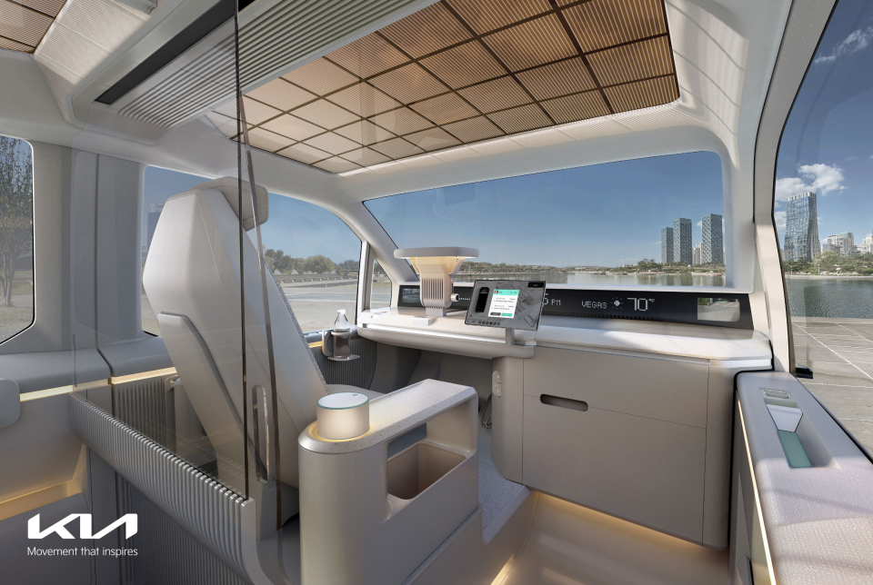 FUTURISTISK: Interiøret i konseptmodellene er fremtidsrettet mot en autonom hverdag.