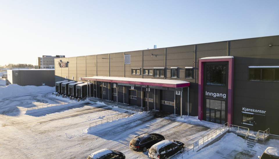 FØRSTE LOGISTIKKBYGG: JVH overleverte like før jul en nytt logistikkbygg til Norsk Bibliotektransport i Larvik.