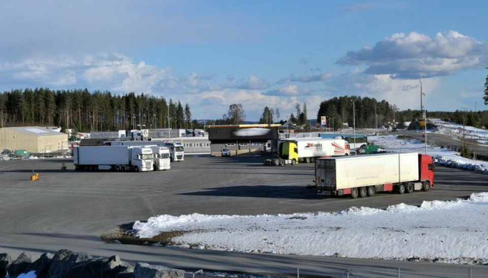 Ormlia døgnhvileplass ved E6 i Eidsvoll tilbyr 47 oppstillingsplasser for vogntog. (Foto: Rognerud Eiendom AS)