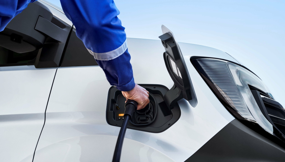HASTIGHET: Ulike ladehastigheter med de ulike batteripakkene og valgene.