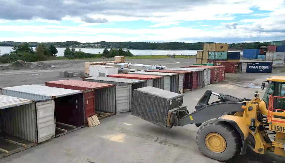 Lundhs eksporterer stein både i containere og som bulk over Larvik Havn.