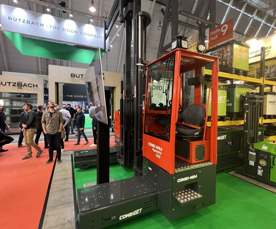 Comblift viste også sideveistrucken Combi-MR4 med dynamisk 360-styring, som gir den en helt unik manøvrerbarhet.