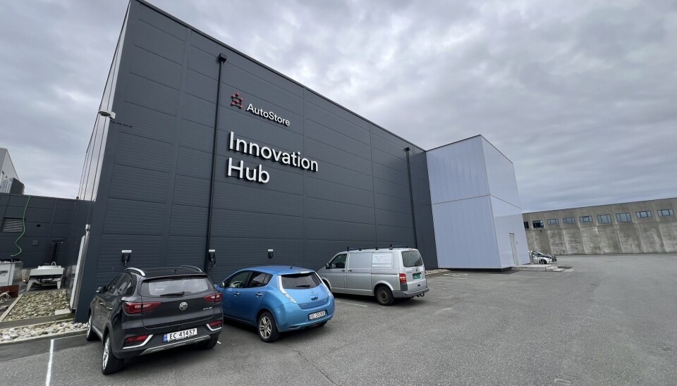 FREMTIDSSATSING: AutoStore Innovation Hub håpet i 2021, bare sju minutter unna flyplassen i Haugesund. Her tester AutoStore nyvinninger, samtidig som partnere fra hele verden kan komme og få opplæring.