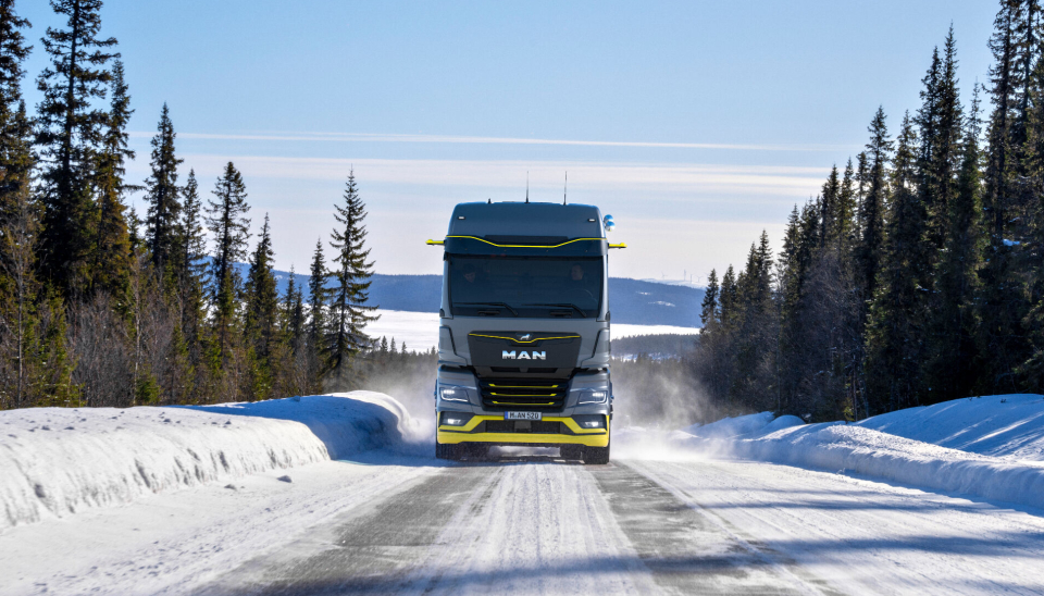 MAN satser på hydrogenlastebiler, med typenavn MAN hTGX, og planlegger å produsere og levere 200 kjøretøy i løpet av 2025 før serieproduksjon starter i 2026.