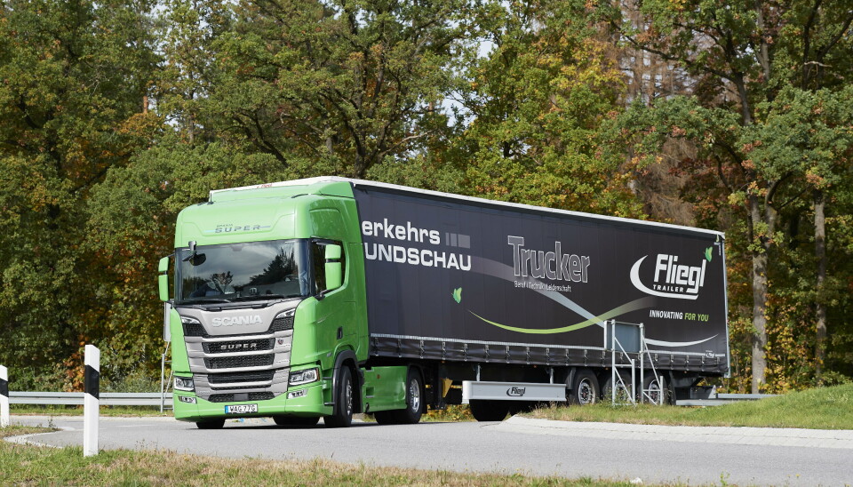 FJÆR I HATTEN: Scania Super fra testen i Tyskland.