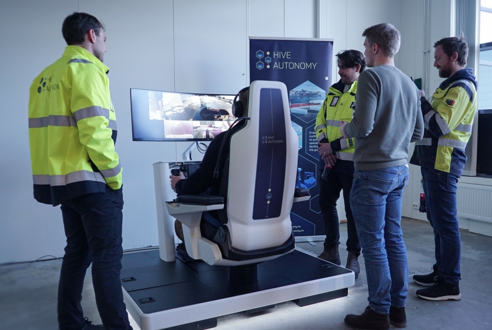Yaras operatører har de siste månedene fått opplæring i hvordan maskiner kan fjernstyres og kontrolleres autonomt ved testsenteret til Hive Autonomy i Kristiansand.