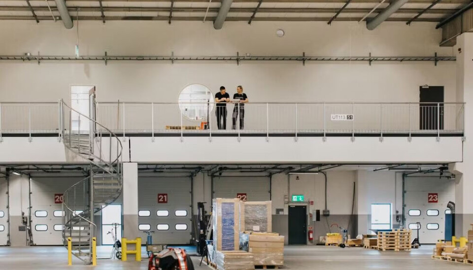 I tillegg til 150 meter med rekkverk har Weland også levert de fleste spiraltrappene til AJ Produkters tillbygg ved sentrallagret i Halmstad.