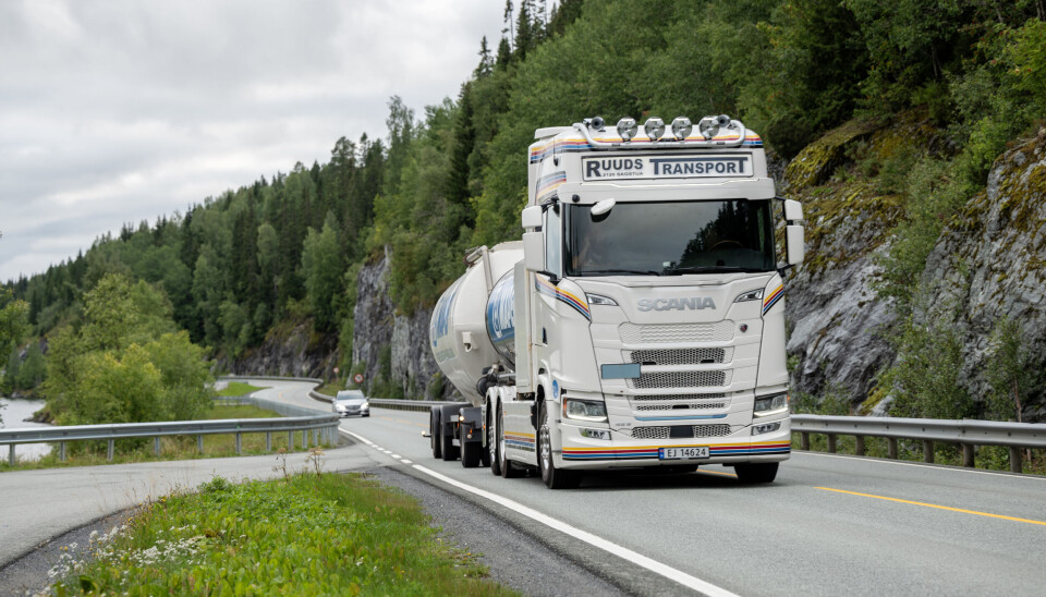 Ruud-gutta holdt seg i Norge på ruten, selv om det ville vært kortere å kjøre gjennom Sverige fra Nord-Odal til Alta.