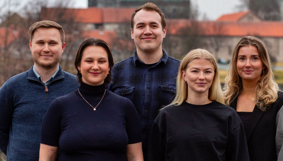 TEAMET I HERA SOLUTIONS: Fra venstre: Vetle Skaar, Andrine Kristine Gudbrandsen, Ole Hermann Bakka, Inger-Lovise Fjellgaard og Lotte Boekestijn.
