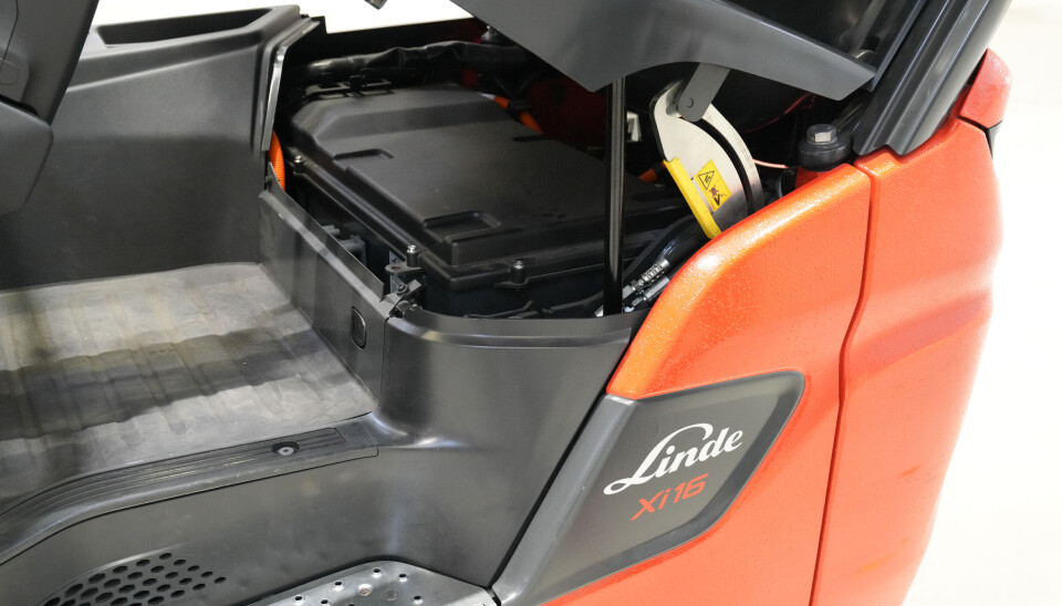 Alle trucker kan leveres med integrert li-ion-batteri på enten 17, 25,6 eller 34,1 kWh (installert kapasitet) som tilvalg.