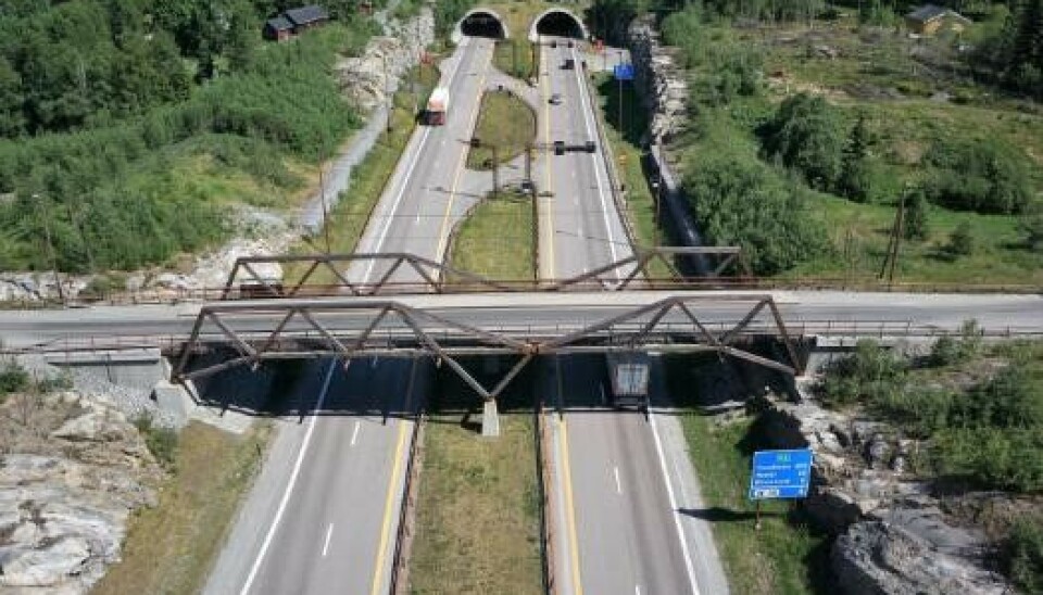 RIVES: «Gamle» Sletta bru over E6 i Eidsvoll rives for å bygge ny bru.